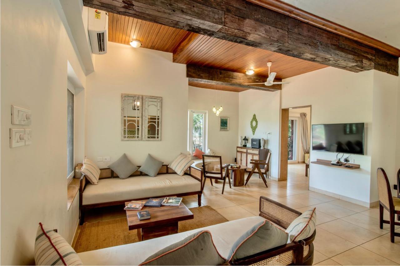 Saffronstays Boulevard Rockhouse - Pool Villa With Amazing Nature Views Лонавла Екстер'єр фото