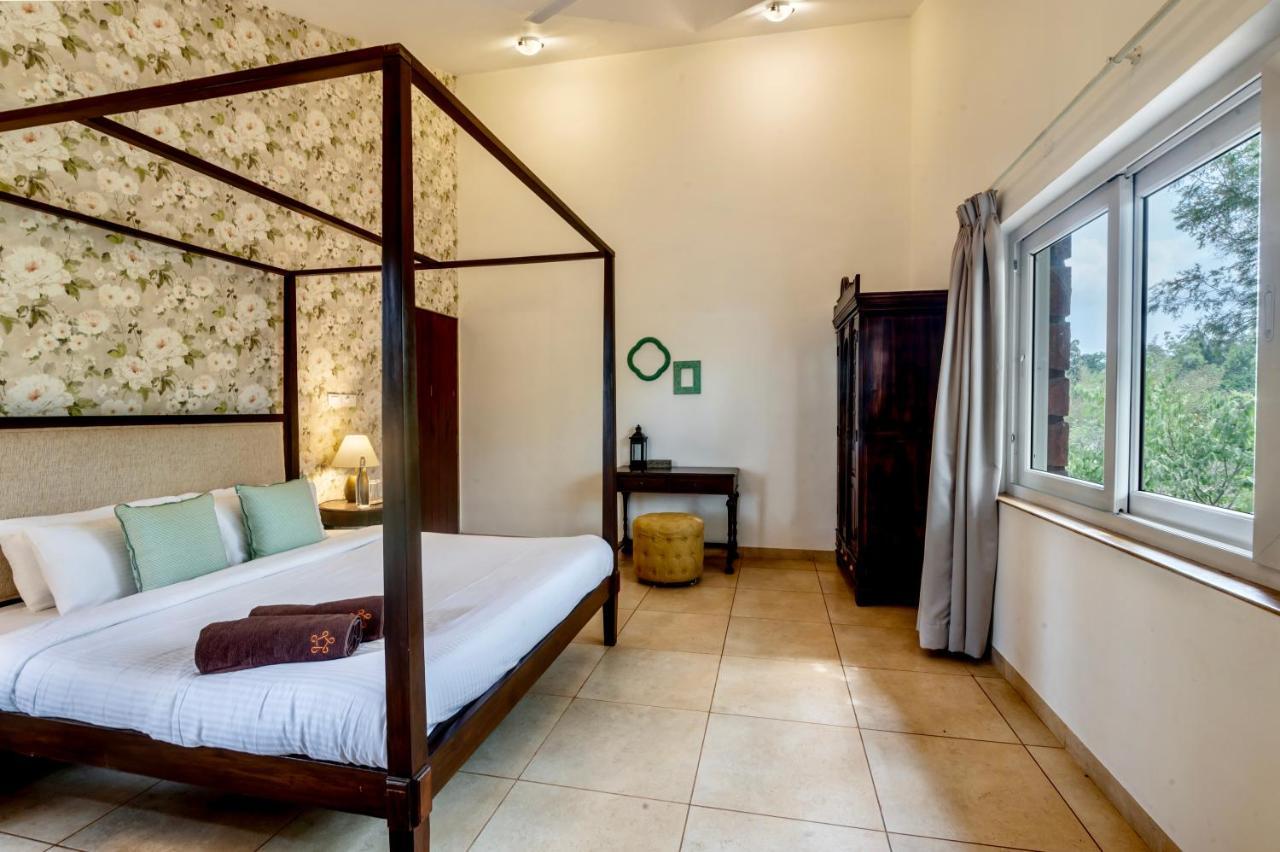 Saffronstays Boulevard Rockhouse - Pool Villa With Amazing Nature Views Лонавла Екстер'єр фото
