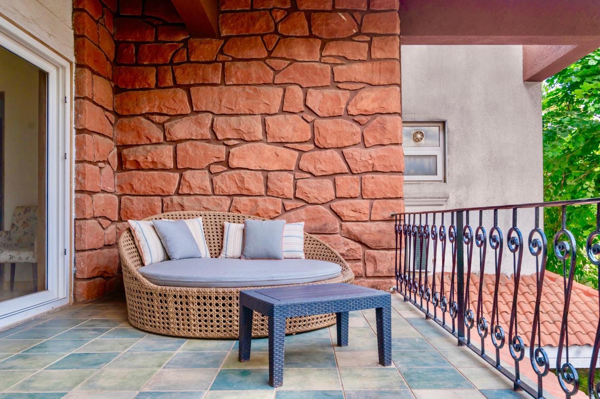 Saffronstays Boulevard Rockhouse - Pool Villa With Amazing Nature Views Лонавла Екстер'єр фото